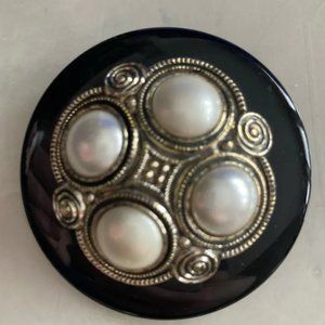 Duo brooche and clips earrings  vintage